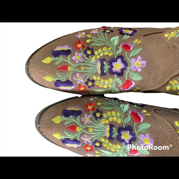 Embroidered zipper boots - Picture 6 of 6